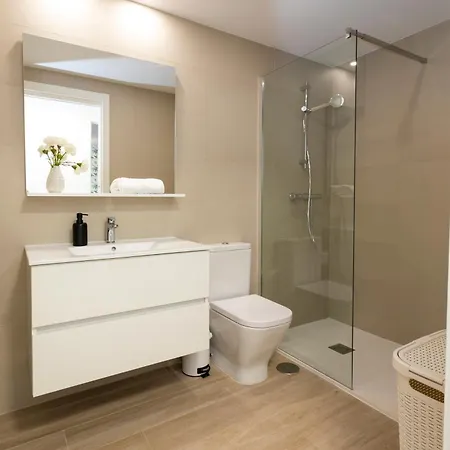 Marina Real Ii, 2 By Bookindenia Dénia