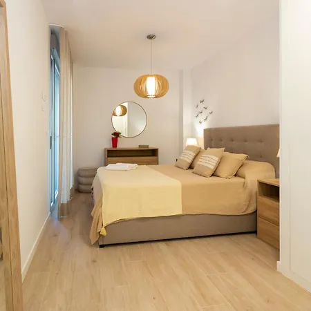 Marina Real Ii, 2 By Bookindenia Dénia