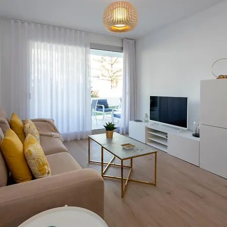 Marina Real Ii, 2 By Bookindenia Dénia